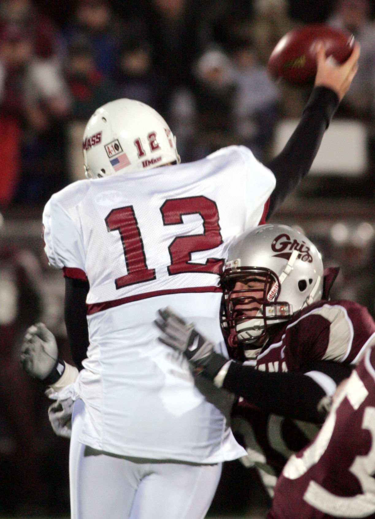 2006 NCAA FCS Playoffs, Semifinal Round — Massachusetts 19, Montana 17